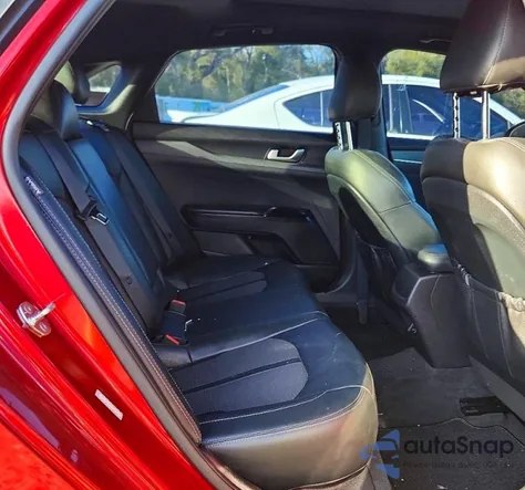 2021 Kia K5 Gt Line z USA, uszkodzony, nr VIN 5XXG64J27MG066165